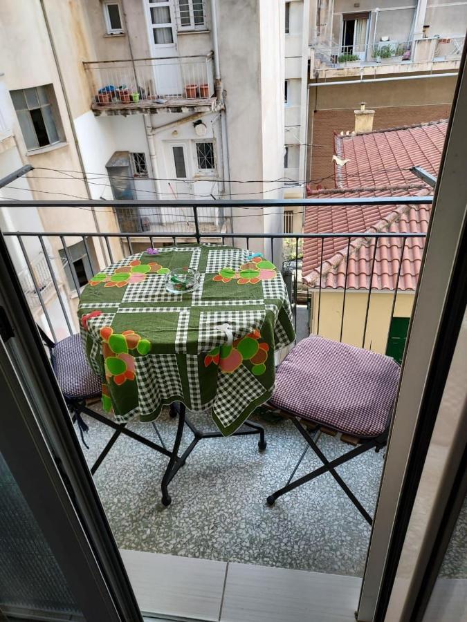 7 Stars Near Metro Apartment Athens Exterior photo